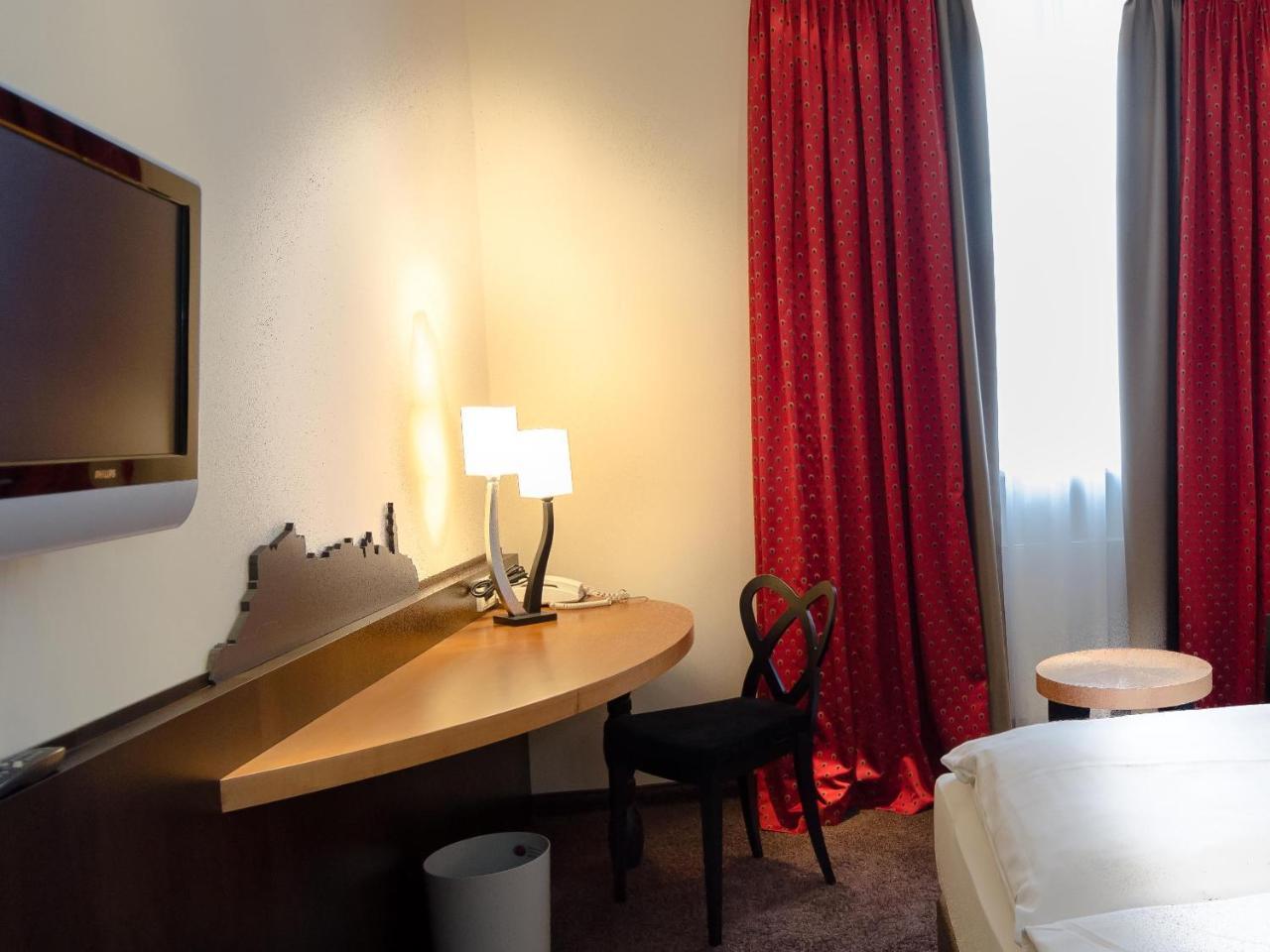 Hotel Post Burghausen Eksteriør billede